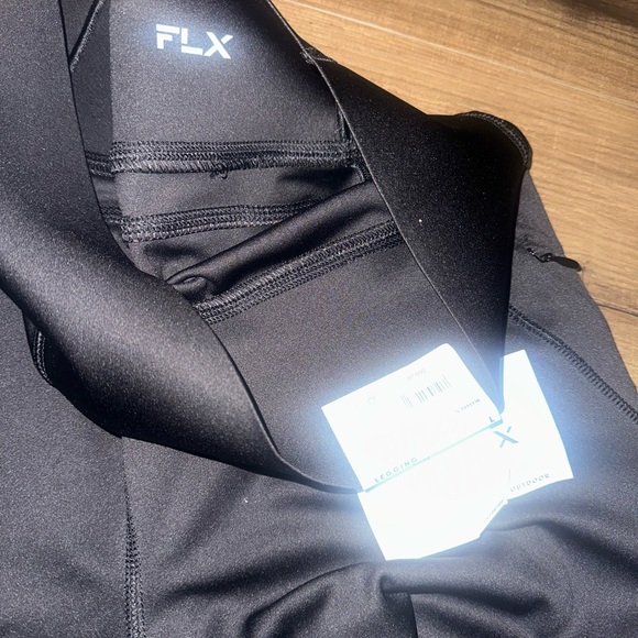 FLX Women's Black Leggings - Picture 5 of 6